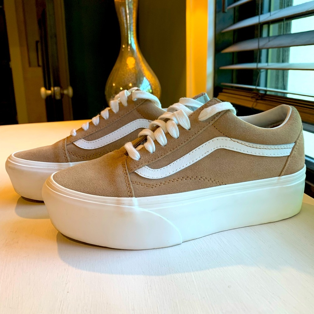 Vans Stackform in Burro/True White